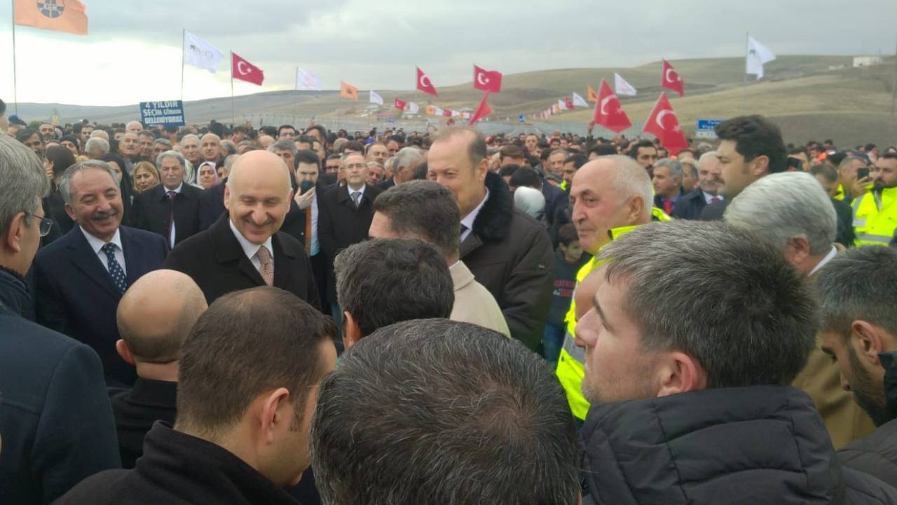 Ağrı-Hamur-Tutak-Patnos Devlet Yolu törenle hizmete açıldı