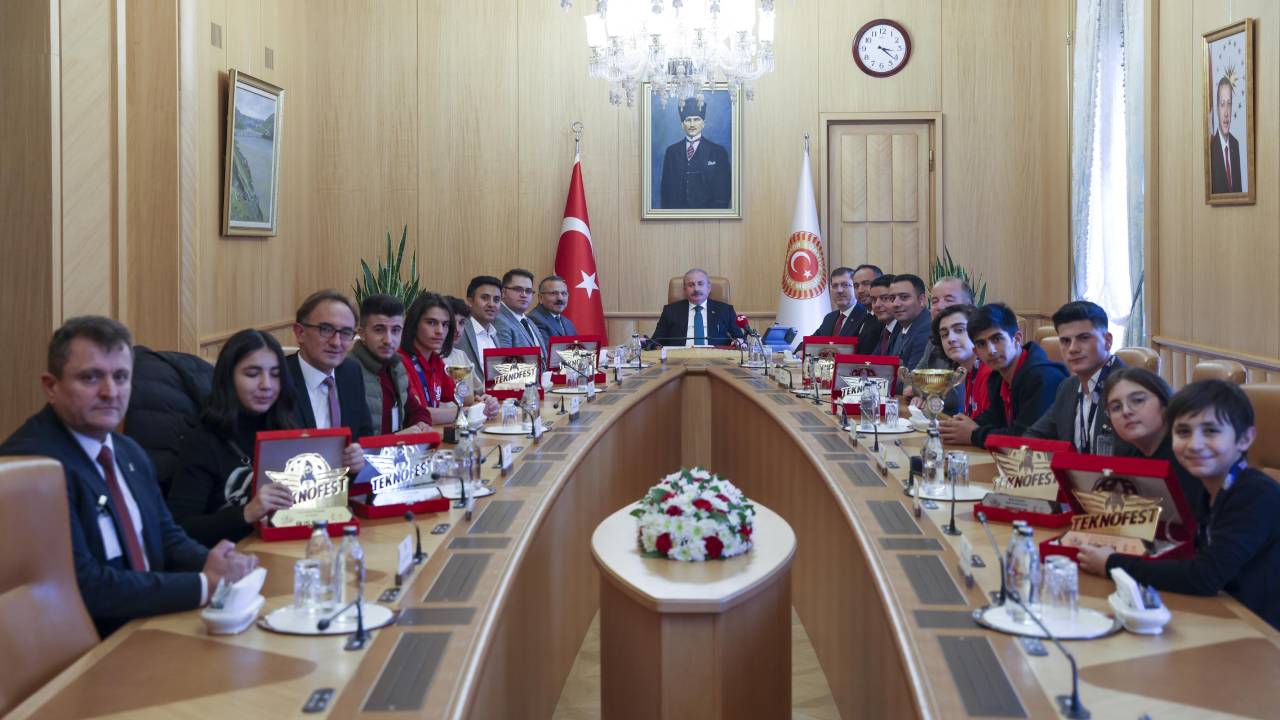 Meclis Başkanı Şentop, Zileli mucitleri kabul etti