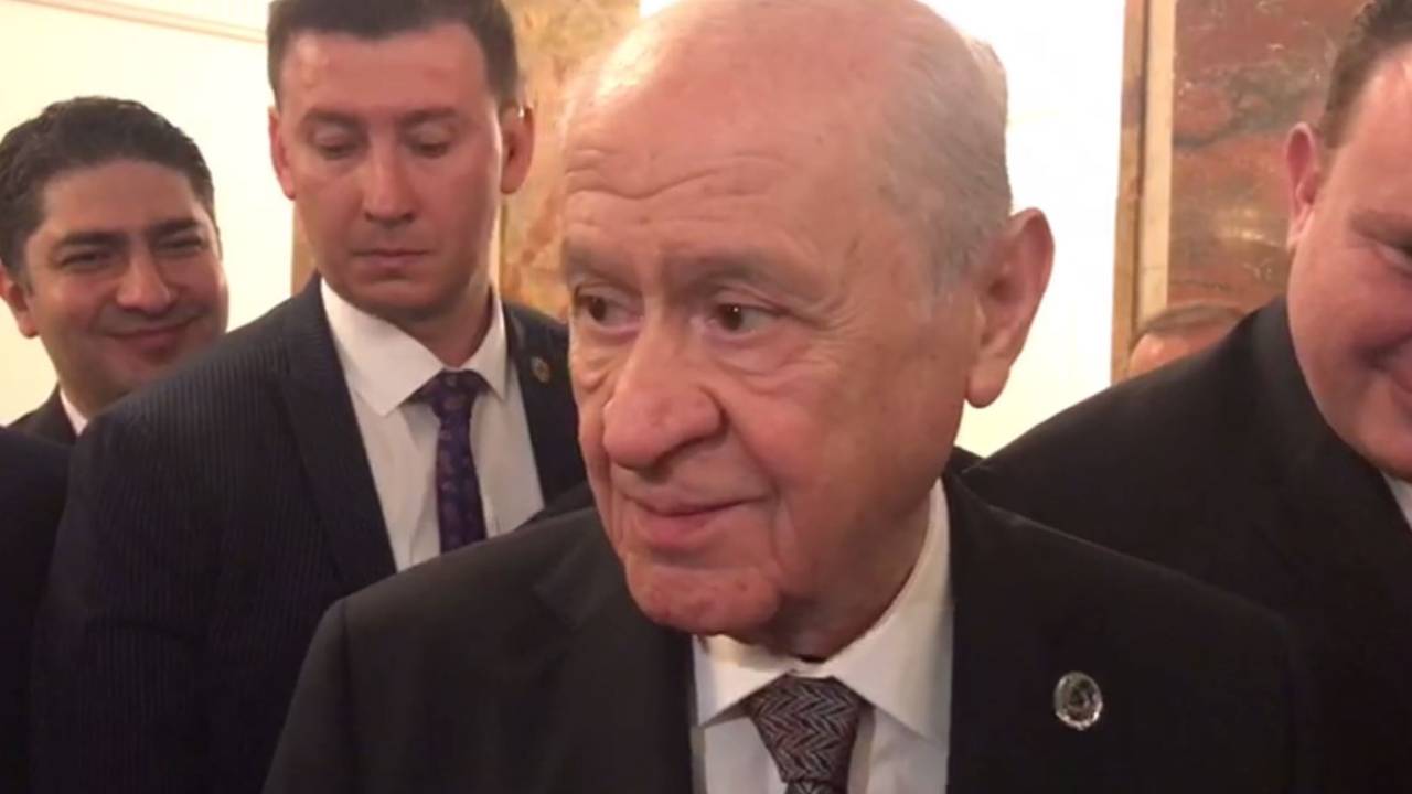 Bahçeli'den 'cumhurbaşkanı adayı anketi' açıklaması: Tercihim sınıf arkadaşım olur