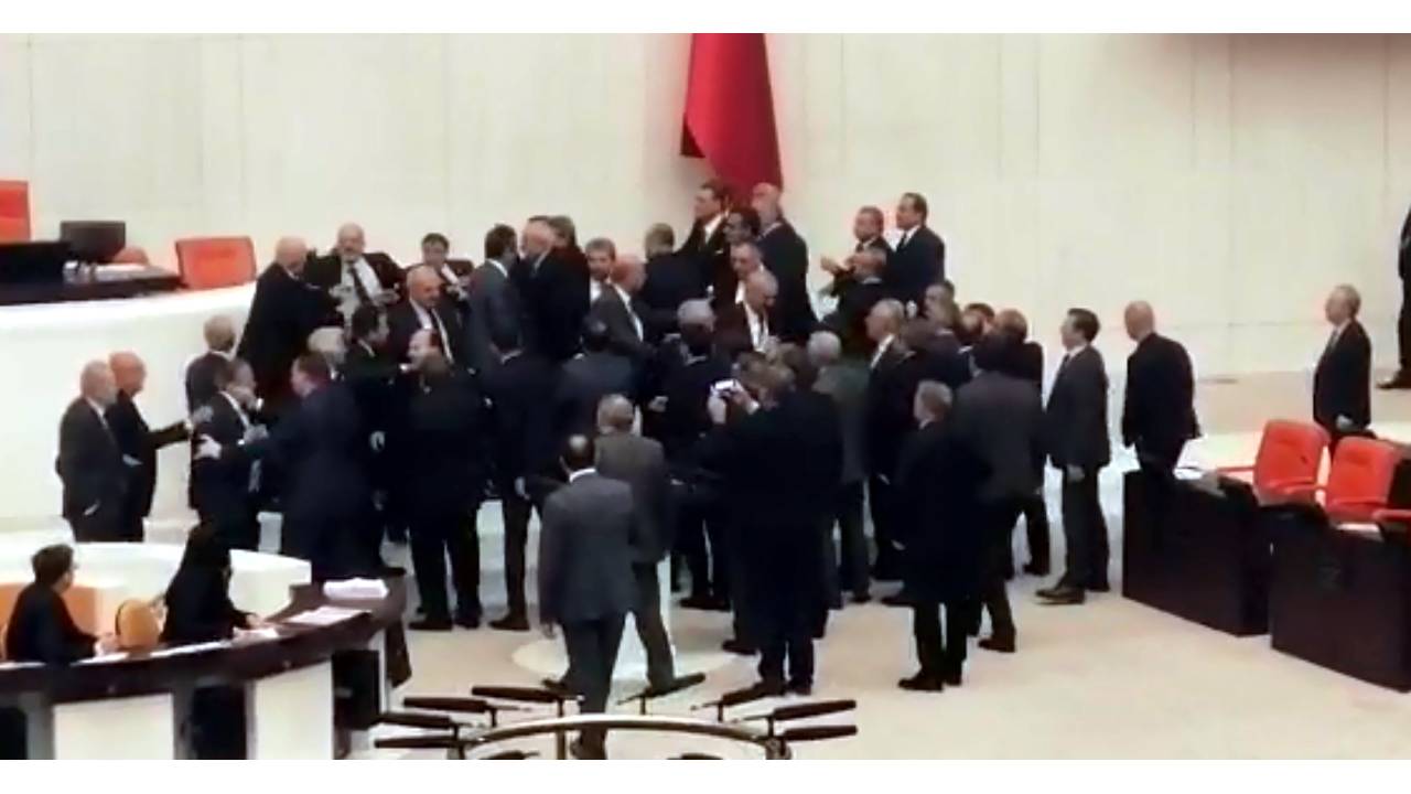 TBMM'de bütçe mesaisinde kavga; İYİ Parti'li Örs hastaneye kaldırıldı