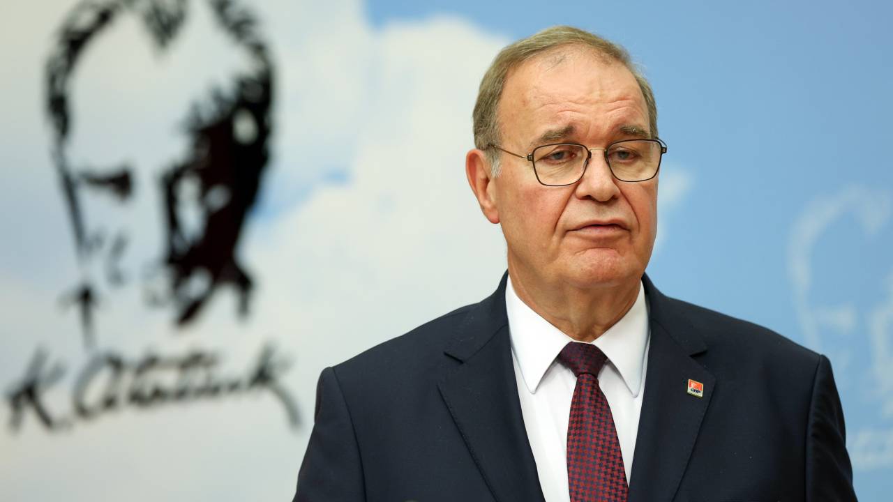 CHP'li Öztrak: Karar tamamen siyasi, dokunanın elini yakar