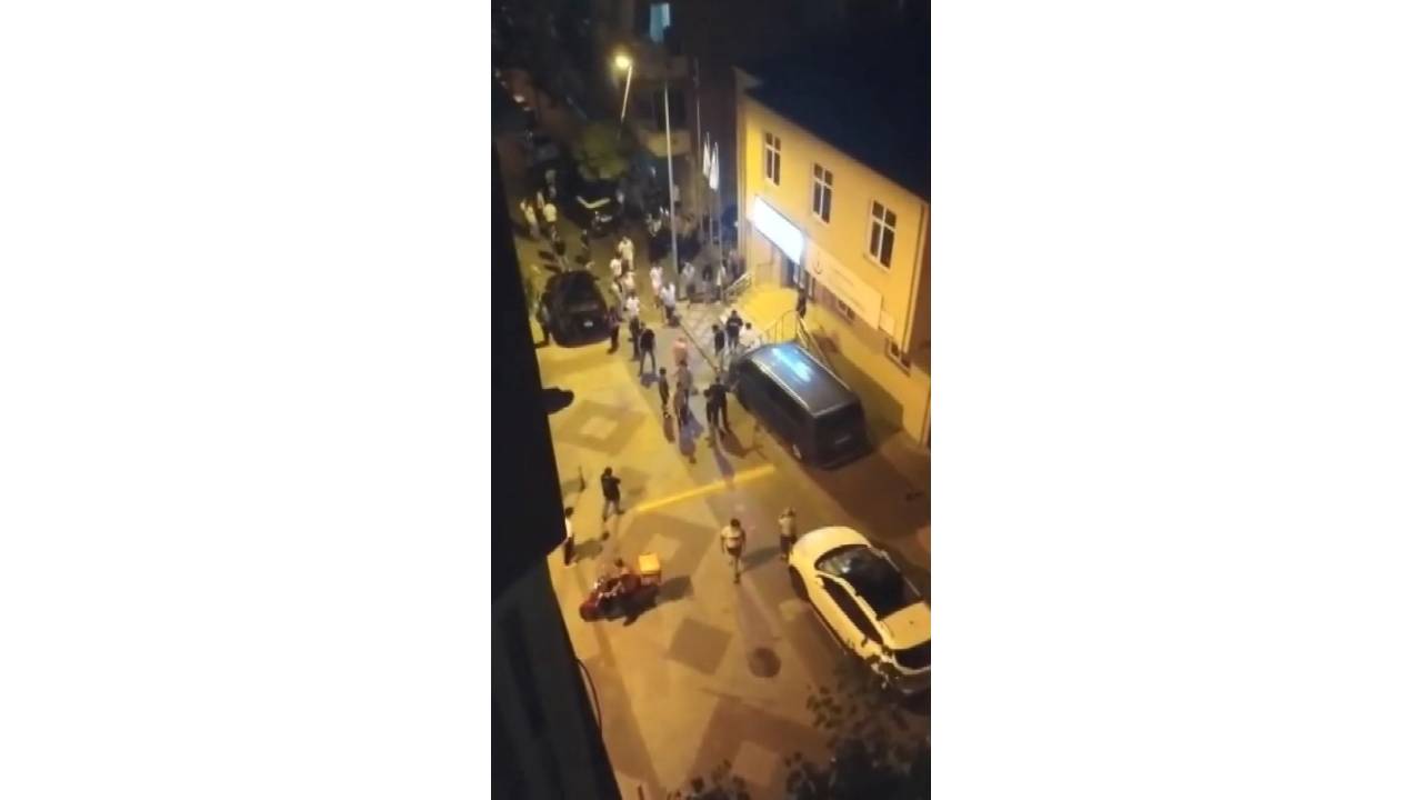 Bağcılar’da Silahlı Saldırı: 3 Yaralı