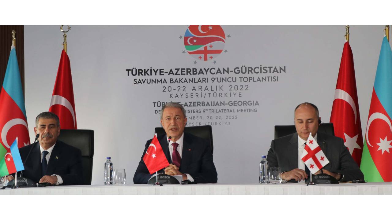 Bakan Akar: Ermenistan ateşkes ihlallerinden kaçınırsa barış ve istikrarın bir parçası olabilir