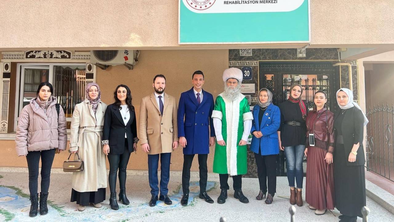 "Bizim kahramanlarımız her zaman yerli ve millidir"