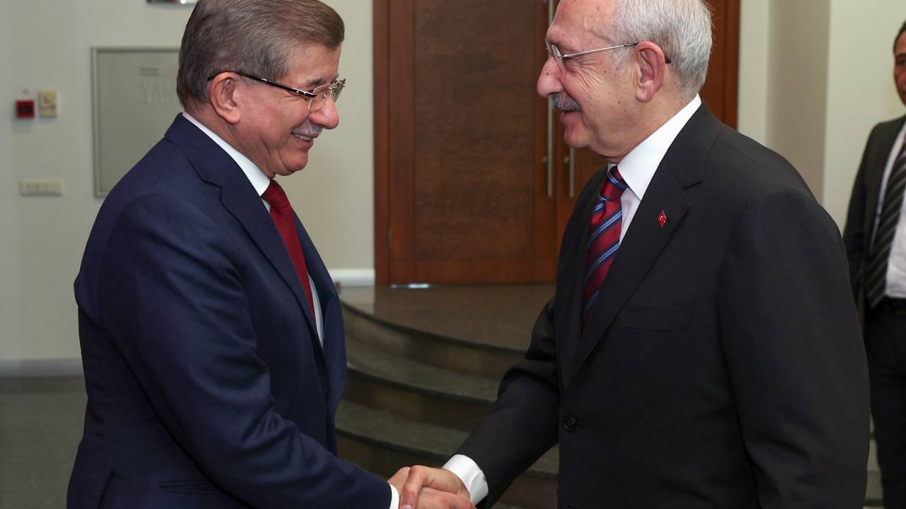Davutoğlu'ndan Kılıçdaroğlu ve Akşener'e ziyaret