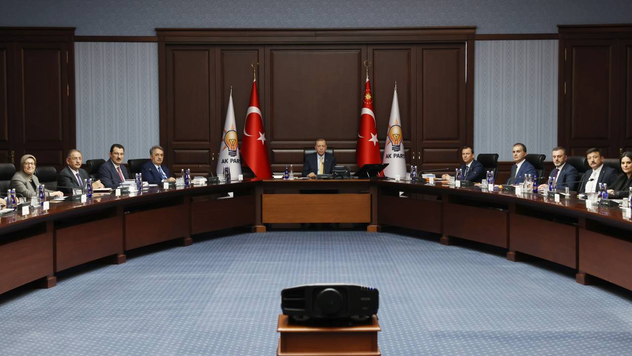 AK Parti'li Çelik: Seçim tarihine ilişkin değerlendirme yapılıyor