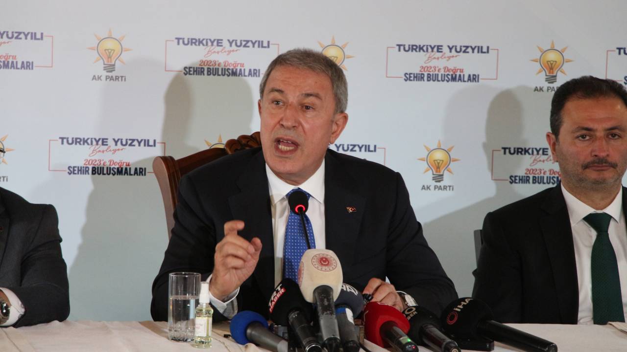 Bakan Akar: Yunanistan'la ciddi problemlerimiz var