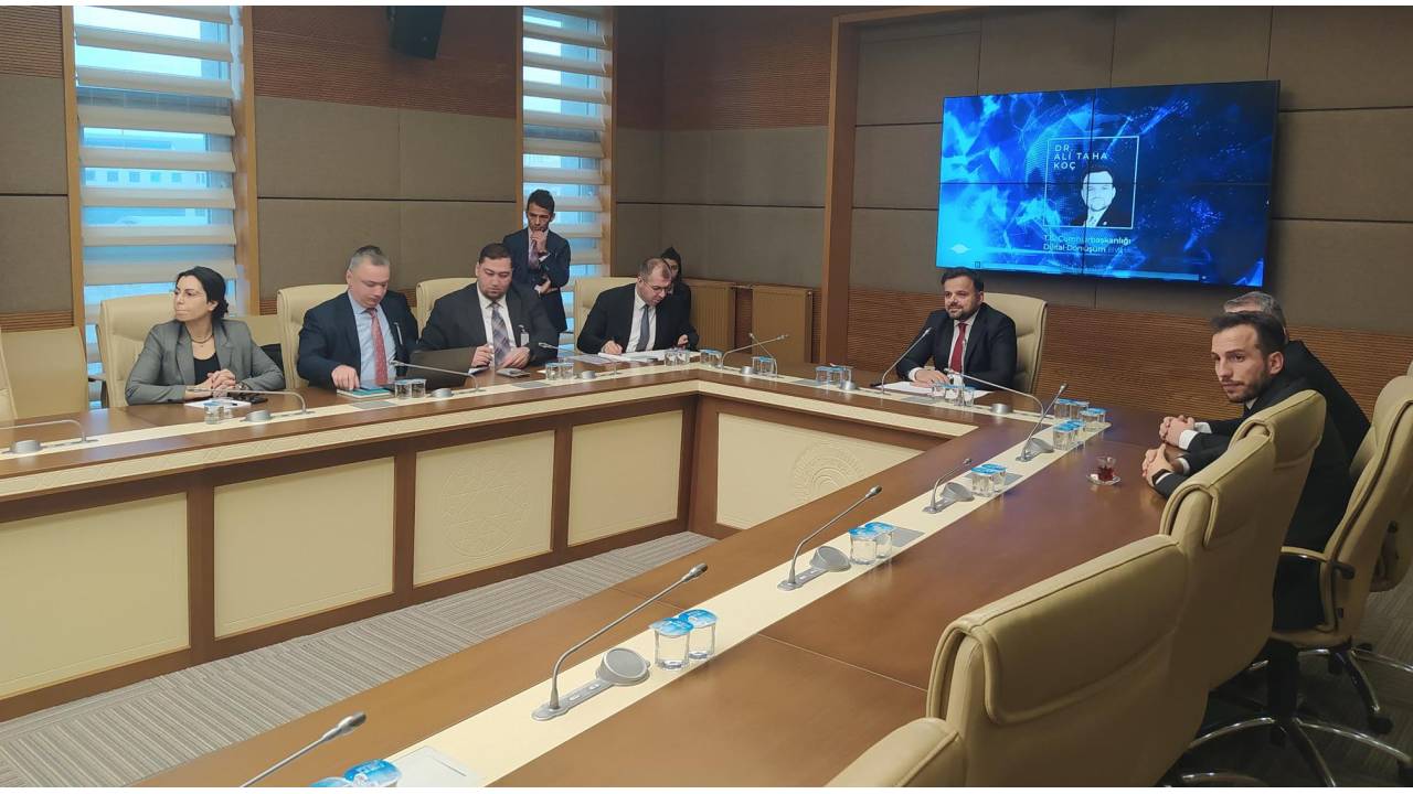 Dijital Dönüşüm Ofisi Başkanı Koç: Askerlik başvurularında dijitalleşmeye gideceğiz