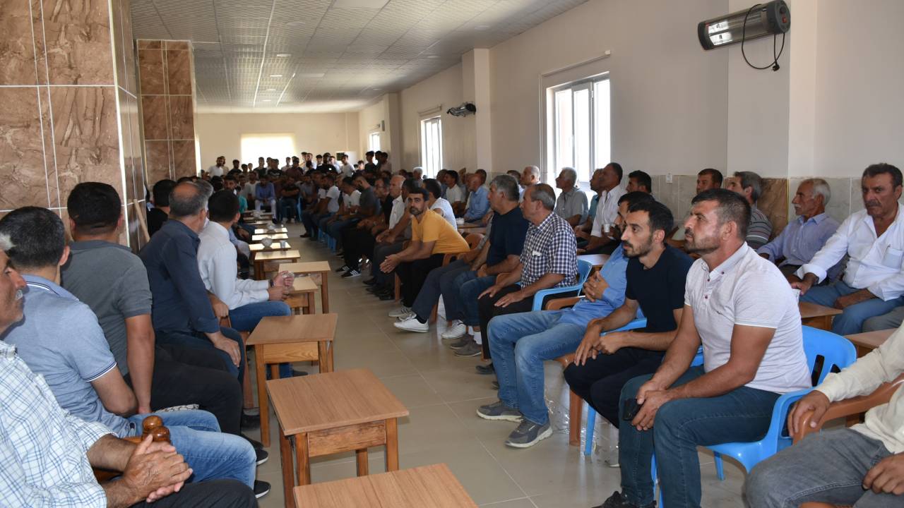 7 Ailenin Karıştığı Ve 54 Kişinin Yaralandığı Köydeki Husumet, 'barış' İle Sonuçlandı