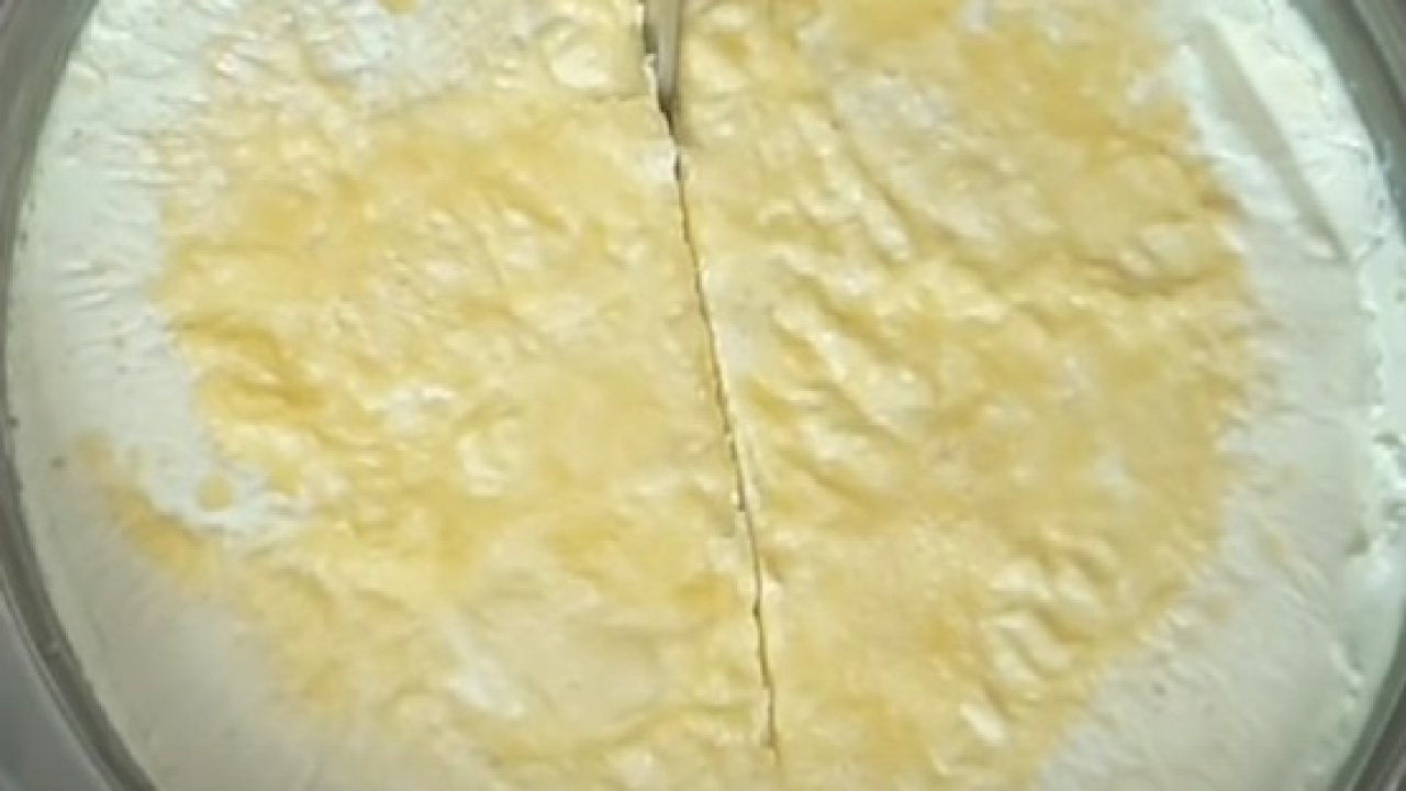 Hiç bir köylü paylaşmamıştı. Yoğurt bu teknikle kaya gibi oluyor.. Asla sulanmıyor