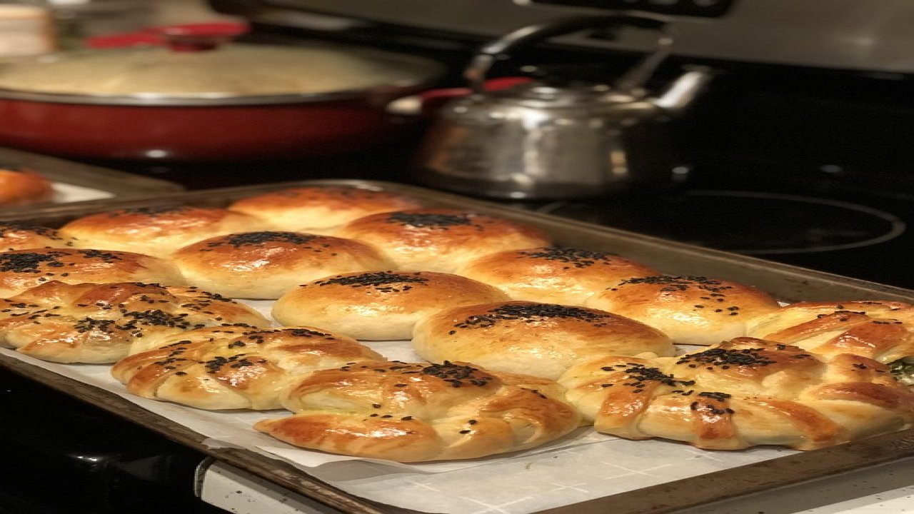 Öğrendikten sonra pastane yolunu unutacaksınız.. Pastane poğaçasının sırrıymış