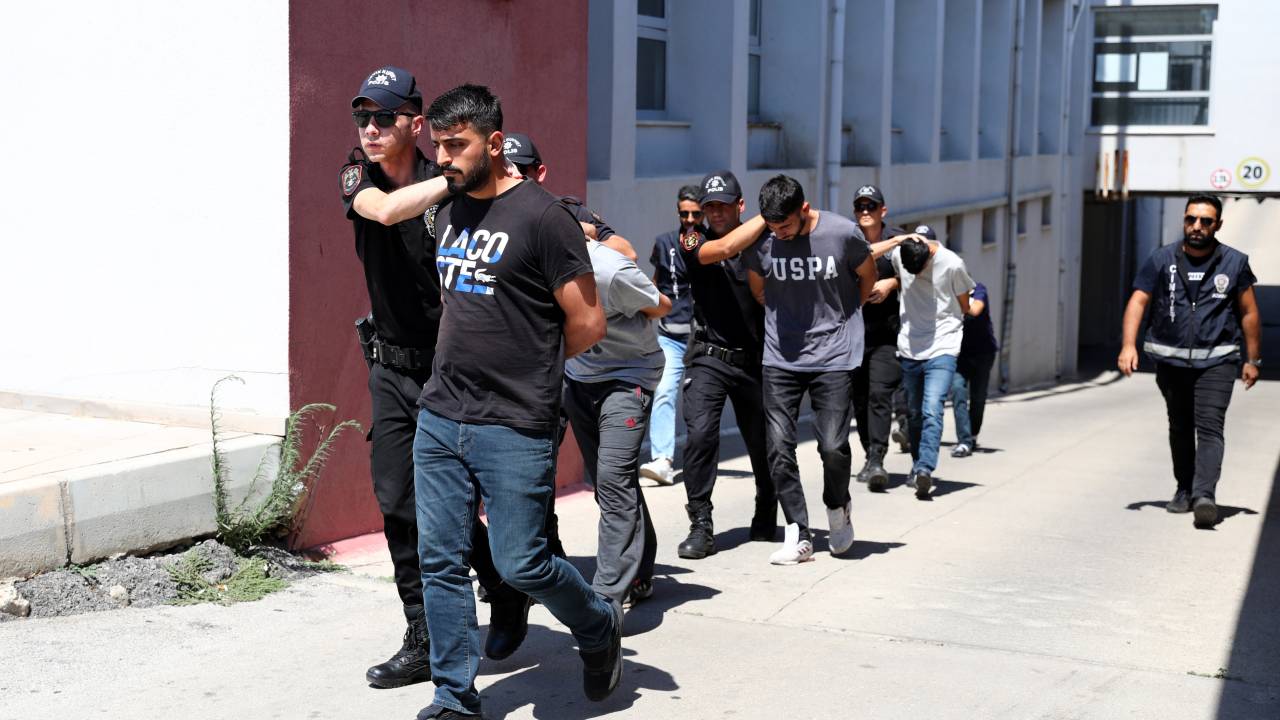 'yan Bakma' Kavgasında Kendi Getirdiği Tüfekle Vurulup Öldü