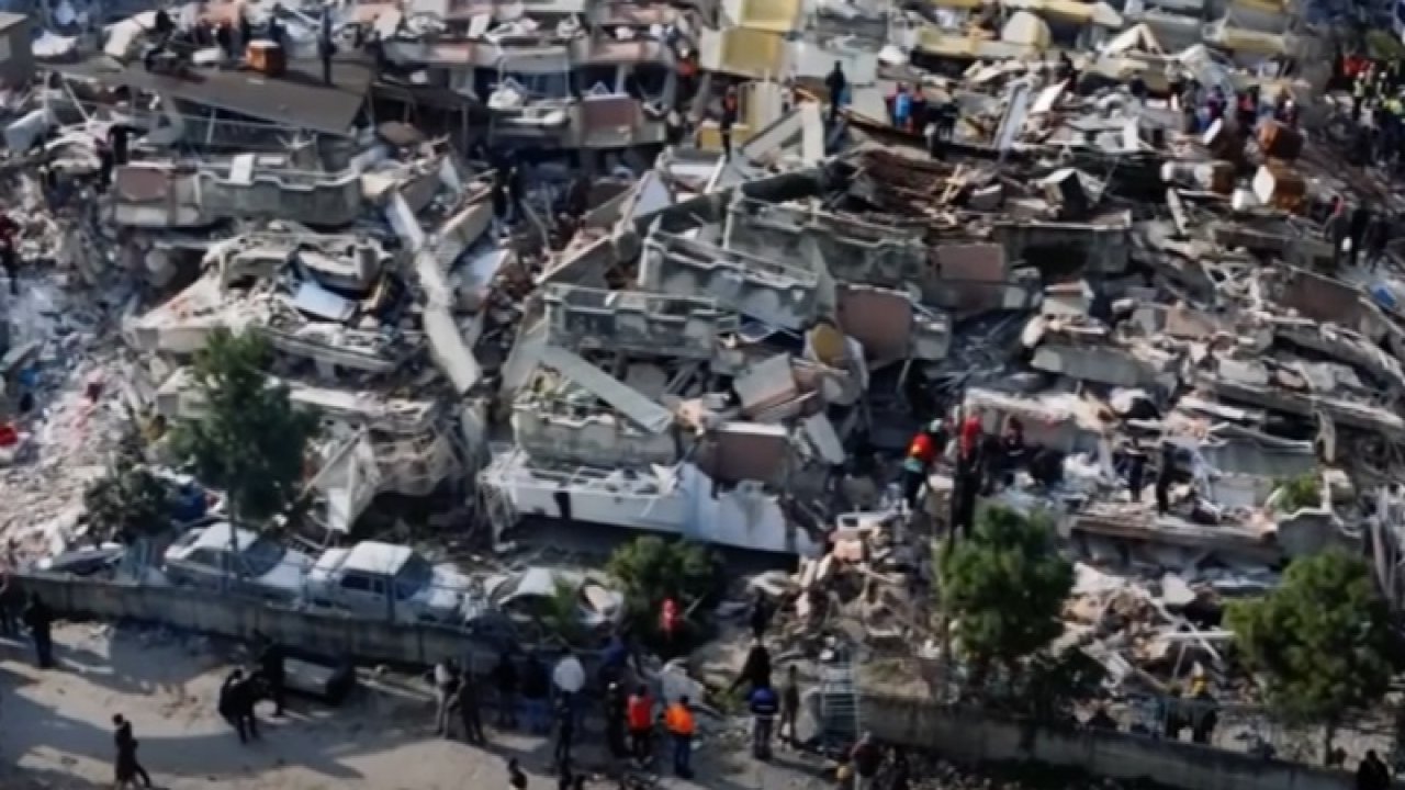 Japon Profesör Shinjin'den kritik uyarı: 'Yeni bir güçlü deprem olabilir'