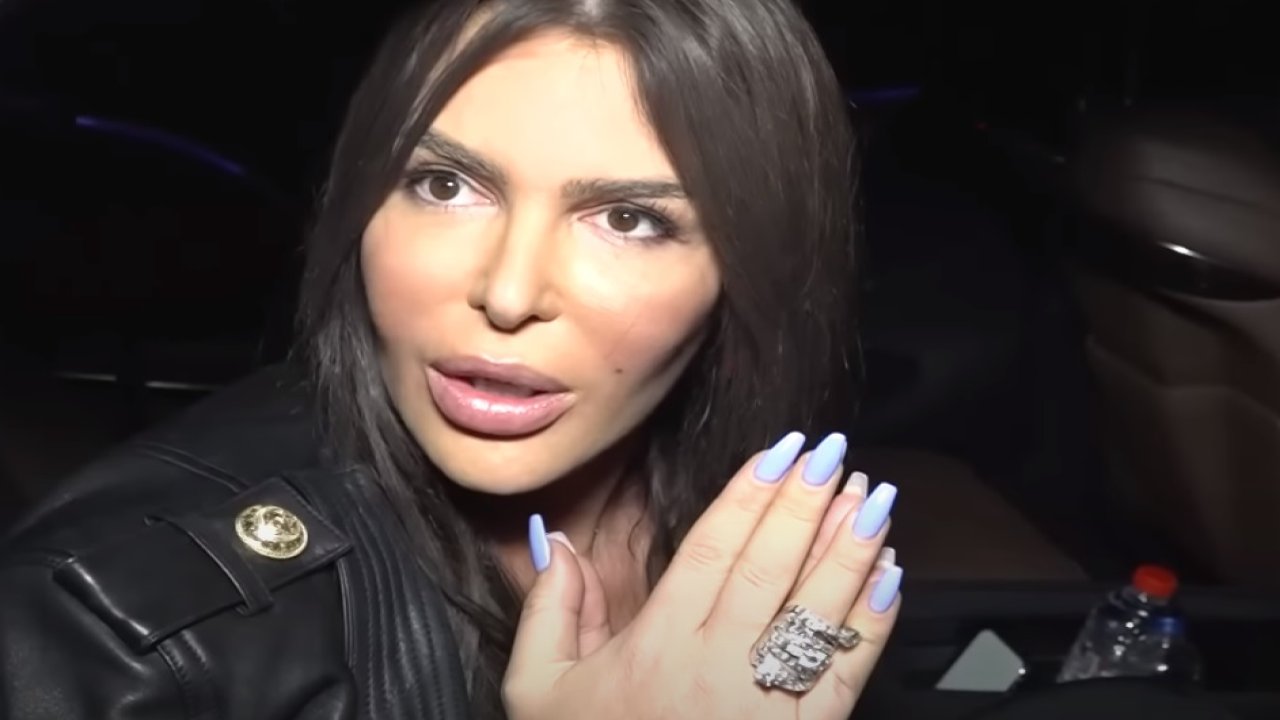 Selin Ciğerci'den deprem sonrası artan kiralara 'alay eder' gibi tepki: 'Villa fiyatları uçmuş...'