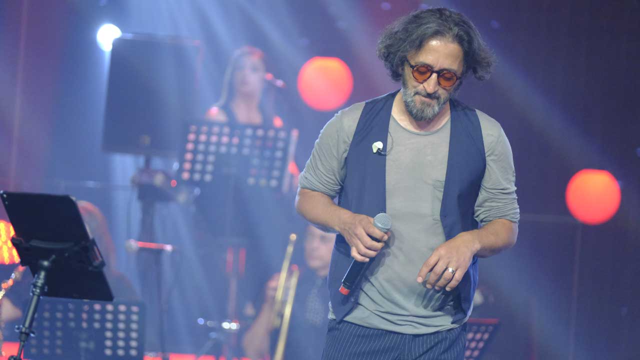 Fettah Can: Babamın zoruyla müzisyen oldum