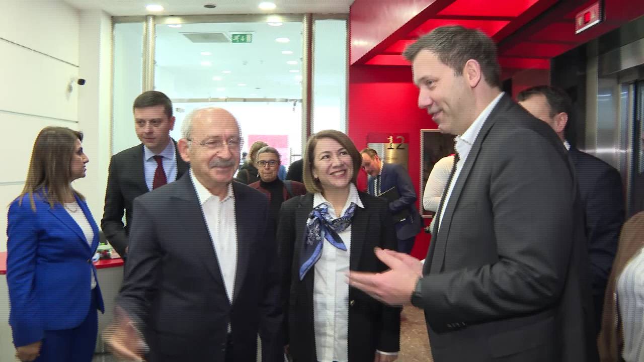 Kılıçdaroğlu, Chp Genel Merkezi’nde; Spd Eş Genel Başkanı Lars Klıngbeıl İle Bir Araya Geldi