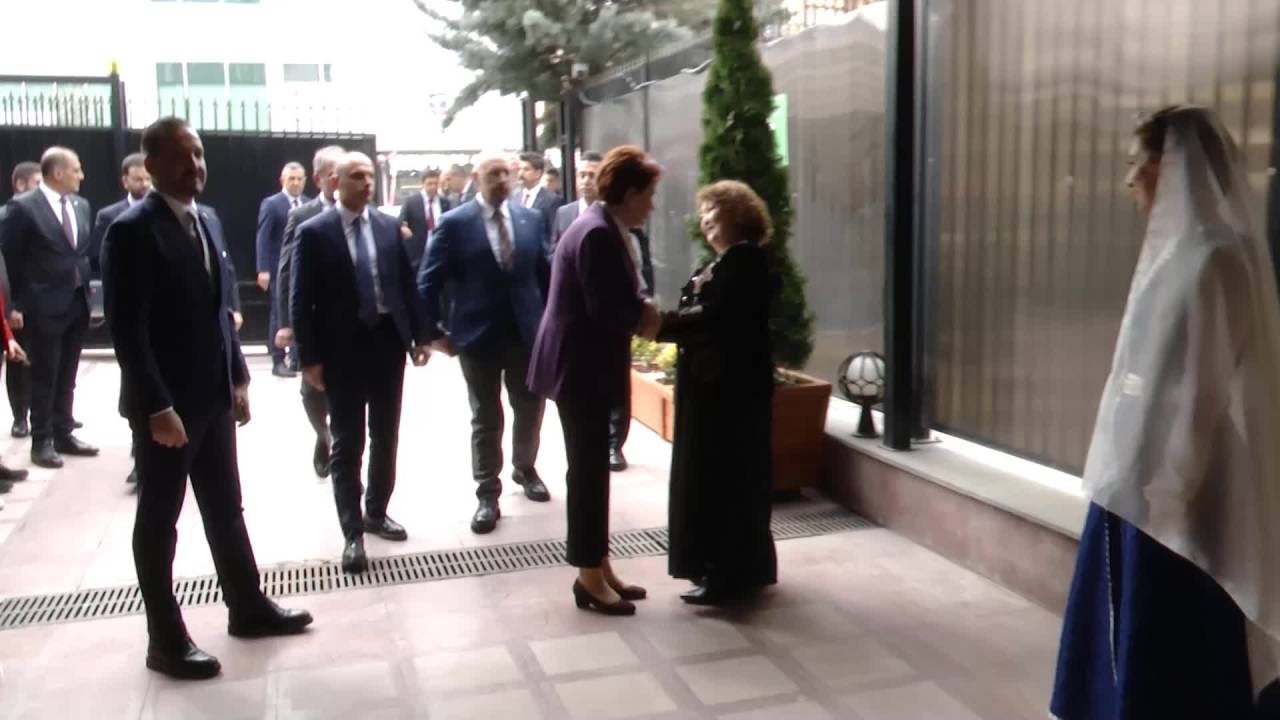Otağ Türk Dünyası Müzik Ve Dans Topluluğu’ndan Meral Akşener'e Nevruz Ziyareti