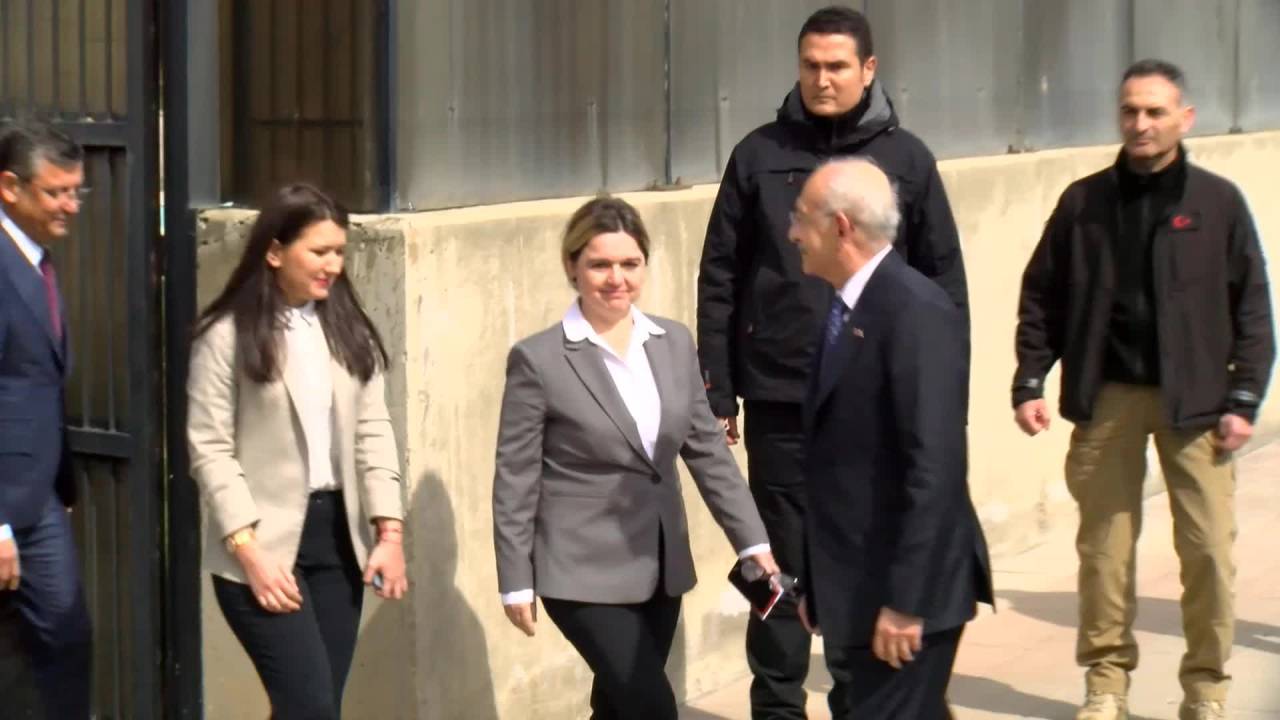 Ahmet Necdet Sezer’den Kılıçdaroğlu’na Destek: “Başarılı Olmasını Diliyorum”