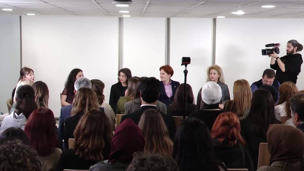 Meral Akşener: "Kimse Cayamaz. İstanbul Sözleşmesi Yaşatır. En Ufak Bir Tereddüt Yaşanmasın"