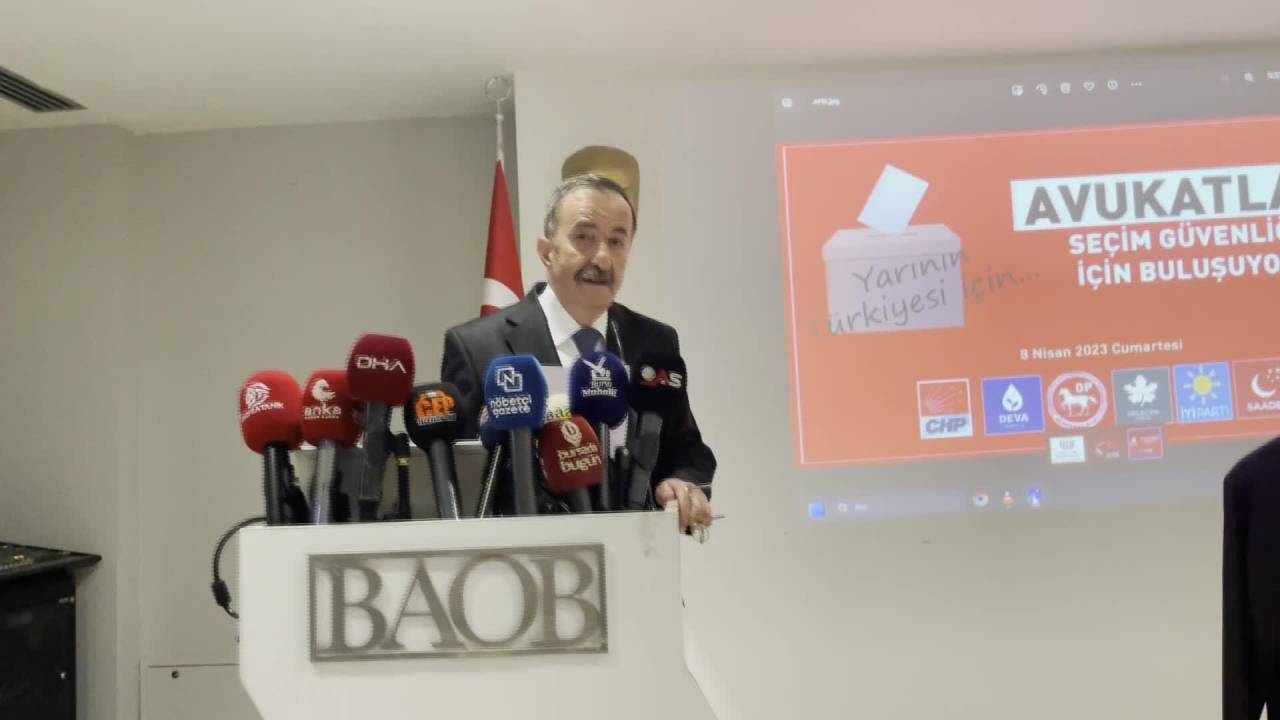 Bursa’da Millet İttifakı Avukatları Sandık Güvenliği İçin Buluştu: Hedef Her Okulda Bir Avukat