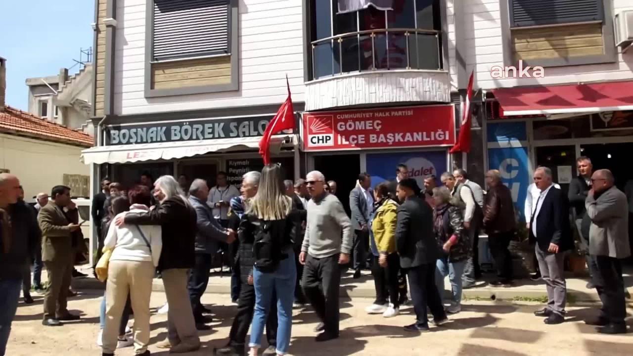 Balıkesir Gömeç'te Belediye Başkan Yardımcısı Hüseyin Gazi Pişgin Göreve İade Edildi