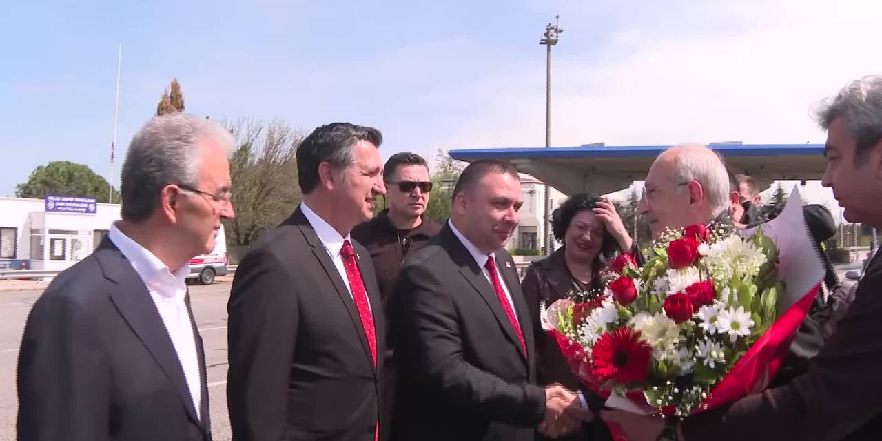 Kılıçdaroğlu, Edirne’de Eski Camii’yi Ziyaret Etti