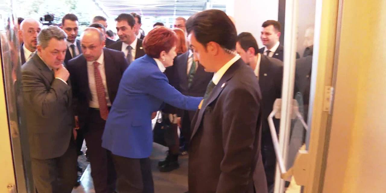Akşener, Milletvekili Adaylarıyla Birlikte İftar Yaptı