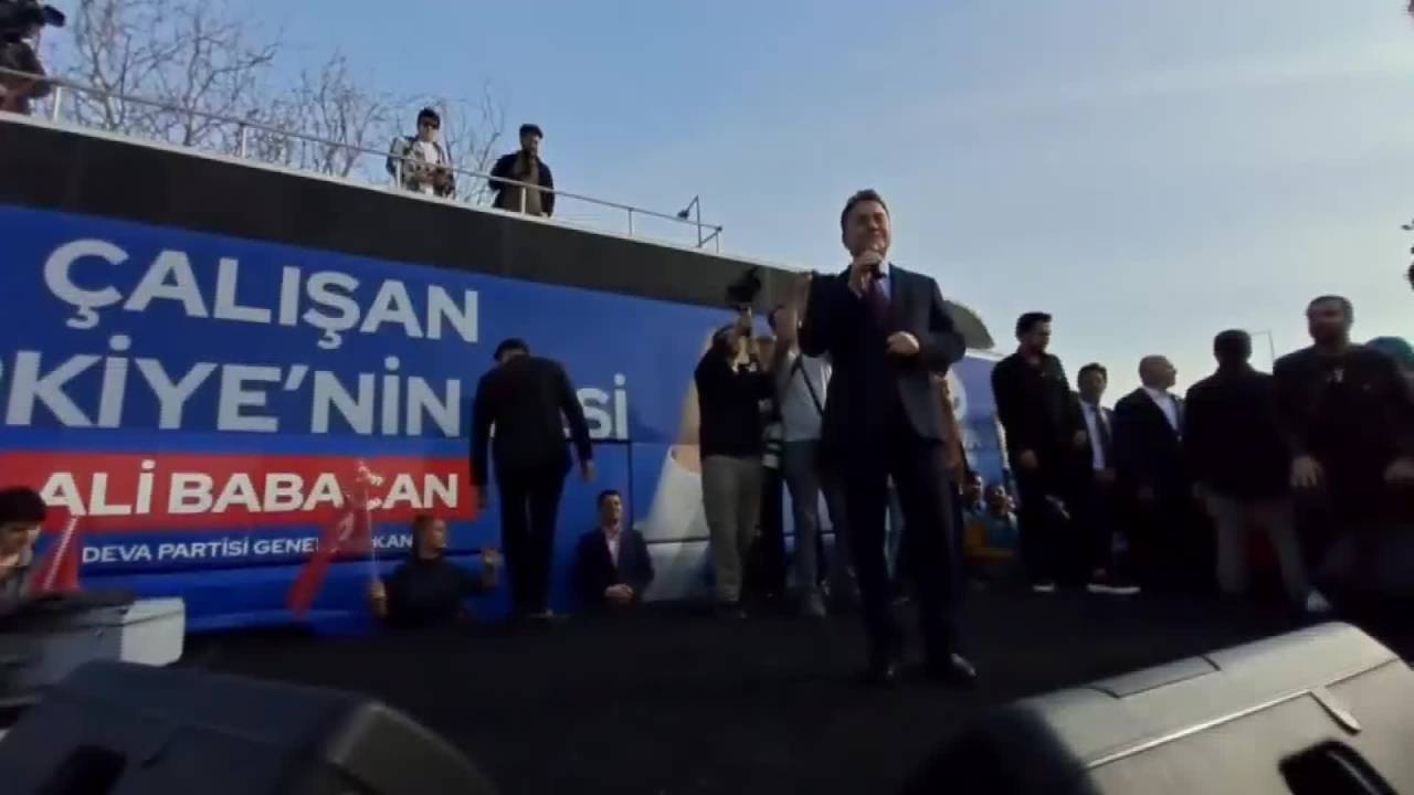 Babacan Kadıköy'dern Erdoğan’a Seslendi: "Biraz Yavaş. Ülkeyi Yayık Ayranına Çevirdiniz"