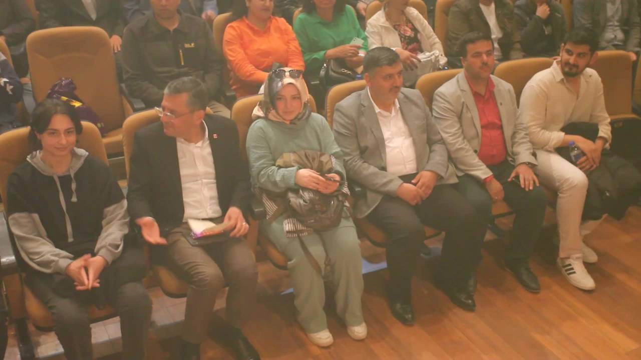 Özgür Özel: “Bizim Listemizde Hesabını Veremeyeceğimiz Kimse Yok, Sizin Listenizde Kimler Kimlerle Beraber”