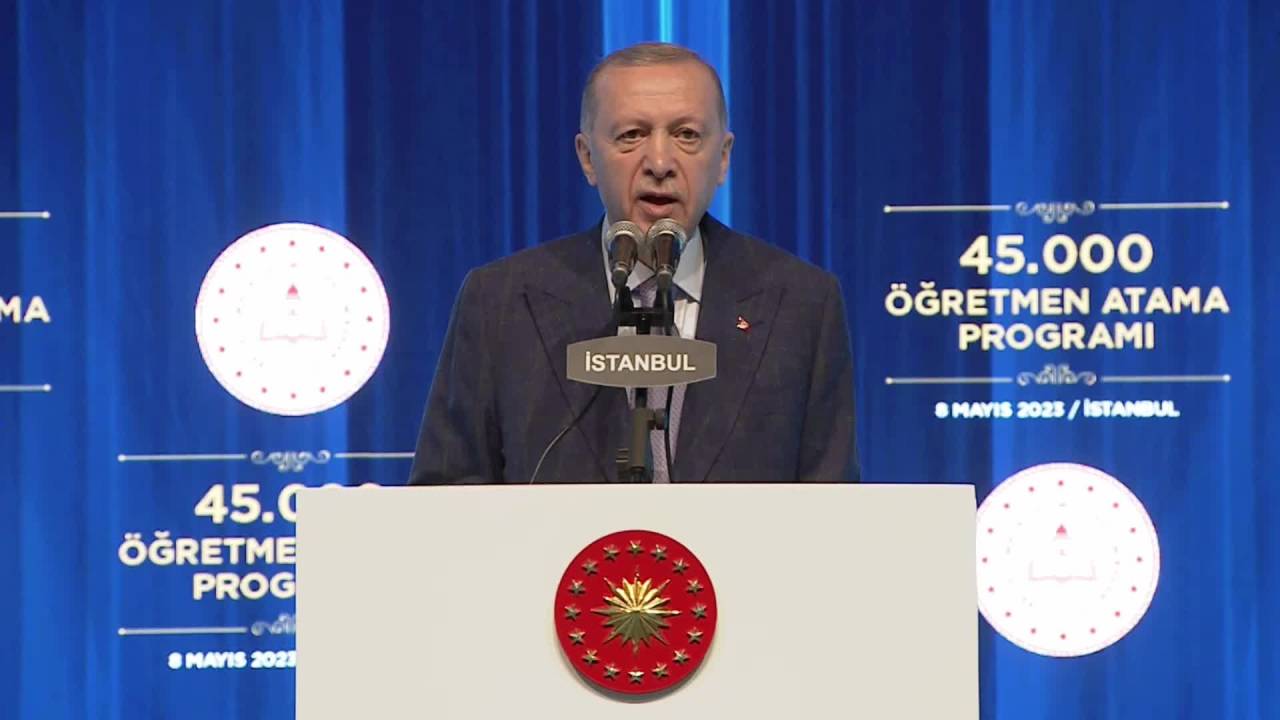 Erdoğan: Göreve Başlayacak Öğretmenlerimizin Yaklaşık Yarısı Deprem Bölgesindeki İllerimizde Vazife Üstlenecek