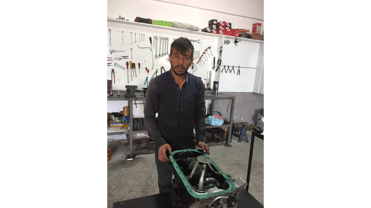 Rahatsız Ettiği İddiasıyla Eve Çağırıp Öldürdüler, Cesedi Yol Kenarına Attılar