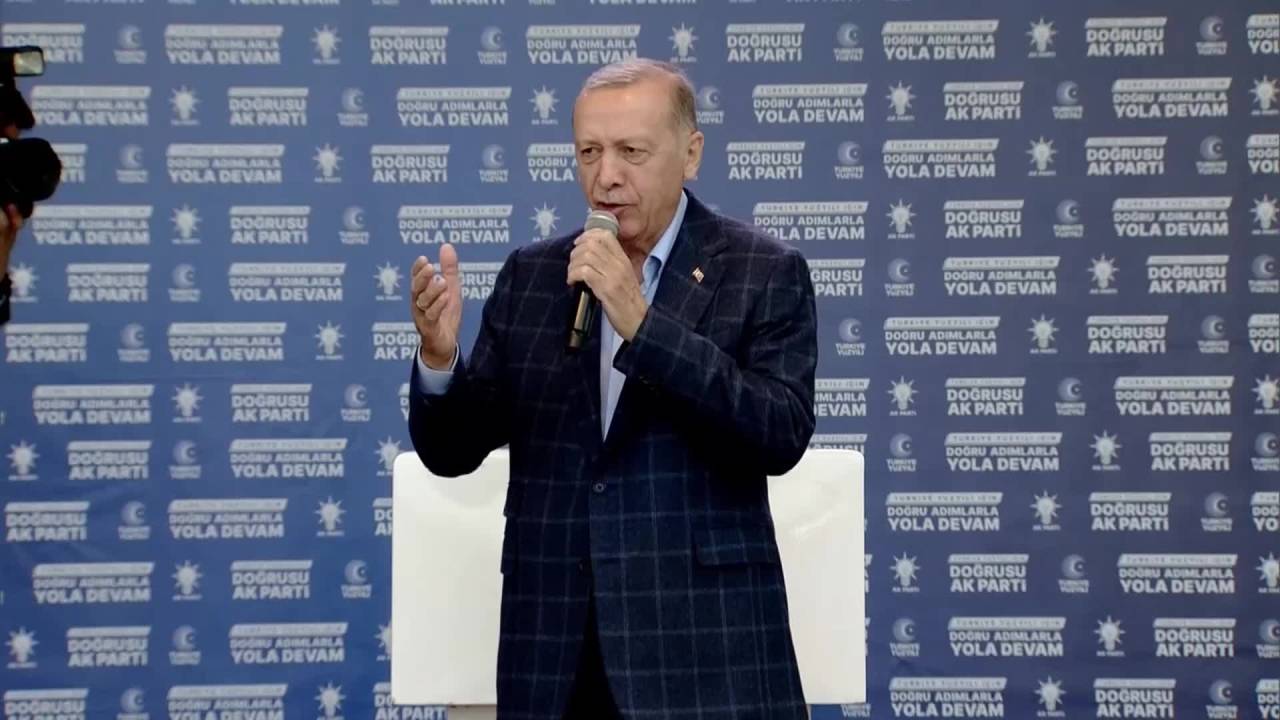 Erdoğan: "Provokasyona, Kışkırtmaya Asla Gelmeyeceğiz. Demokratik Zeminden Asla Ayrılmayacağız"