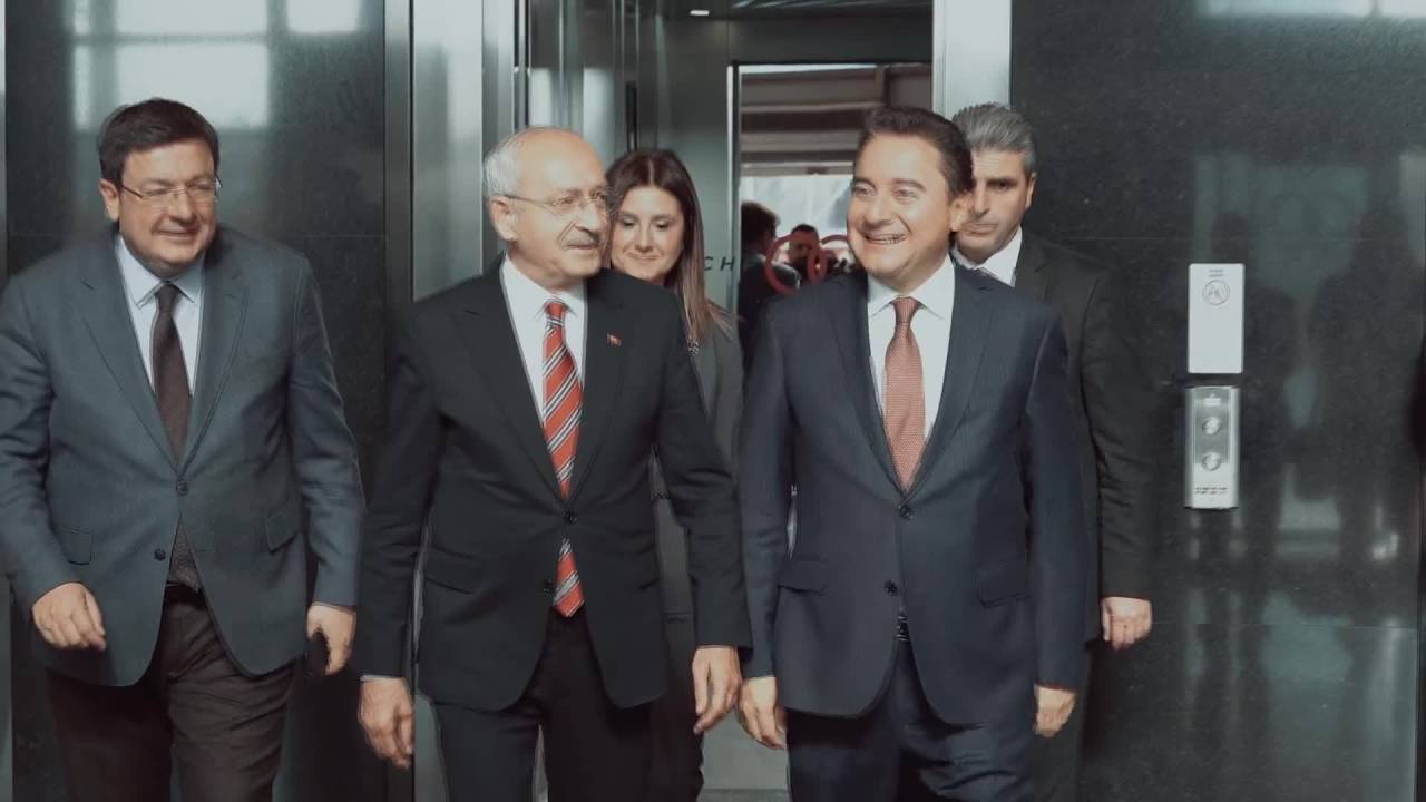 Deva Partisi'nden "Karar Ver" Etiketli Yeni Video: “Bu Seçimi Kimler Kazanacak, Karar Ver”