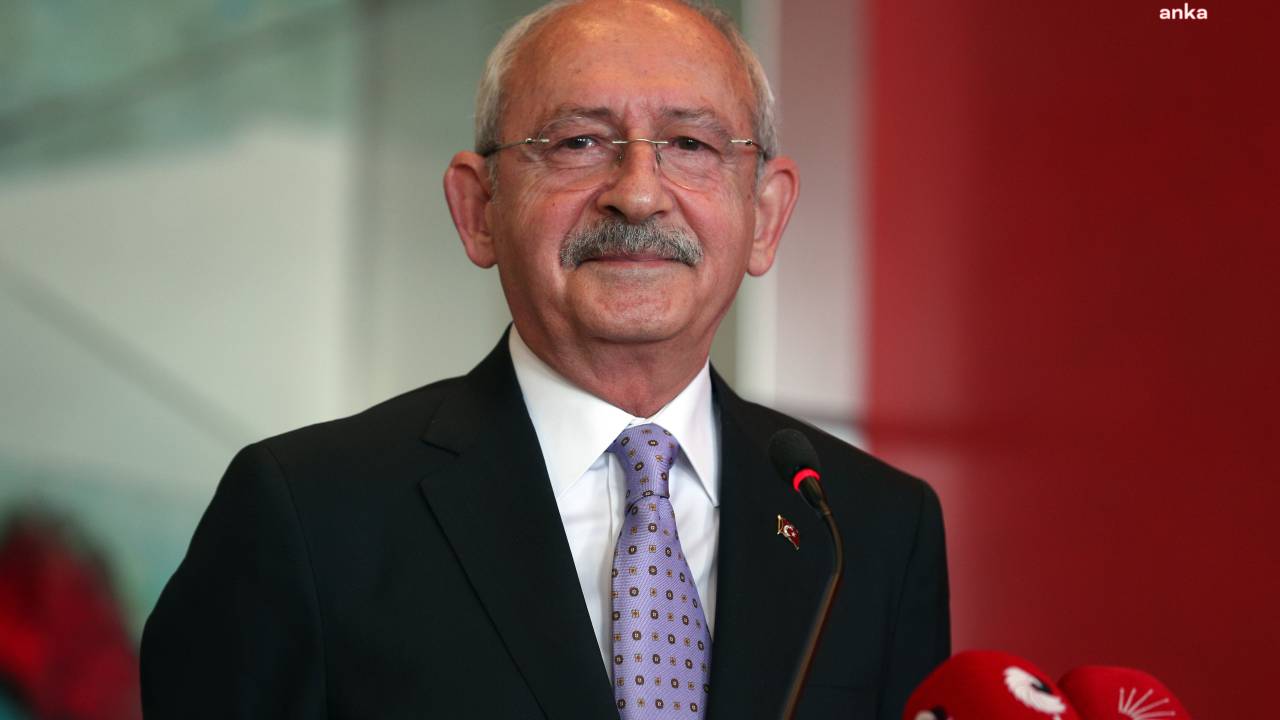 Kılıçdaroğlu'ndan Vakıfbank Ve Eczacıbaşı Kadın Voleybol Takımlarına Kutlama Mesajı