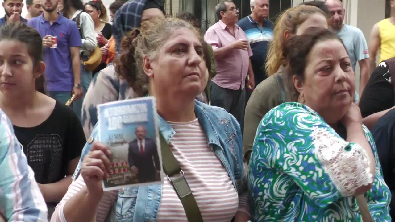 İzmir’de Yaşayan Romanlardan Kemal Kılıçdaroğlu’na Destek: “Baharın Millet İttifakı’yla Geleceğine İnanıyoruz”