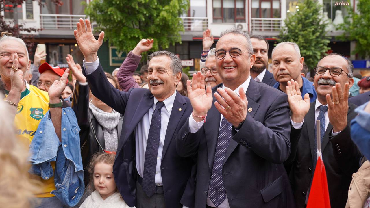 Tepebaşı Belediye Başkanı Ahmet Ataç Ve Chp Genel Başkan Yardımcısı Bülent Tezcan’dan Esnaf Ziyareti