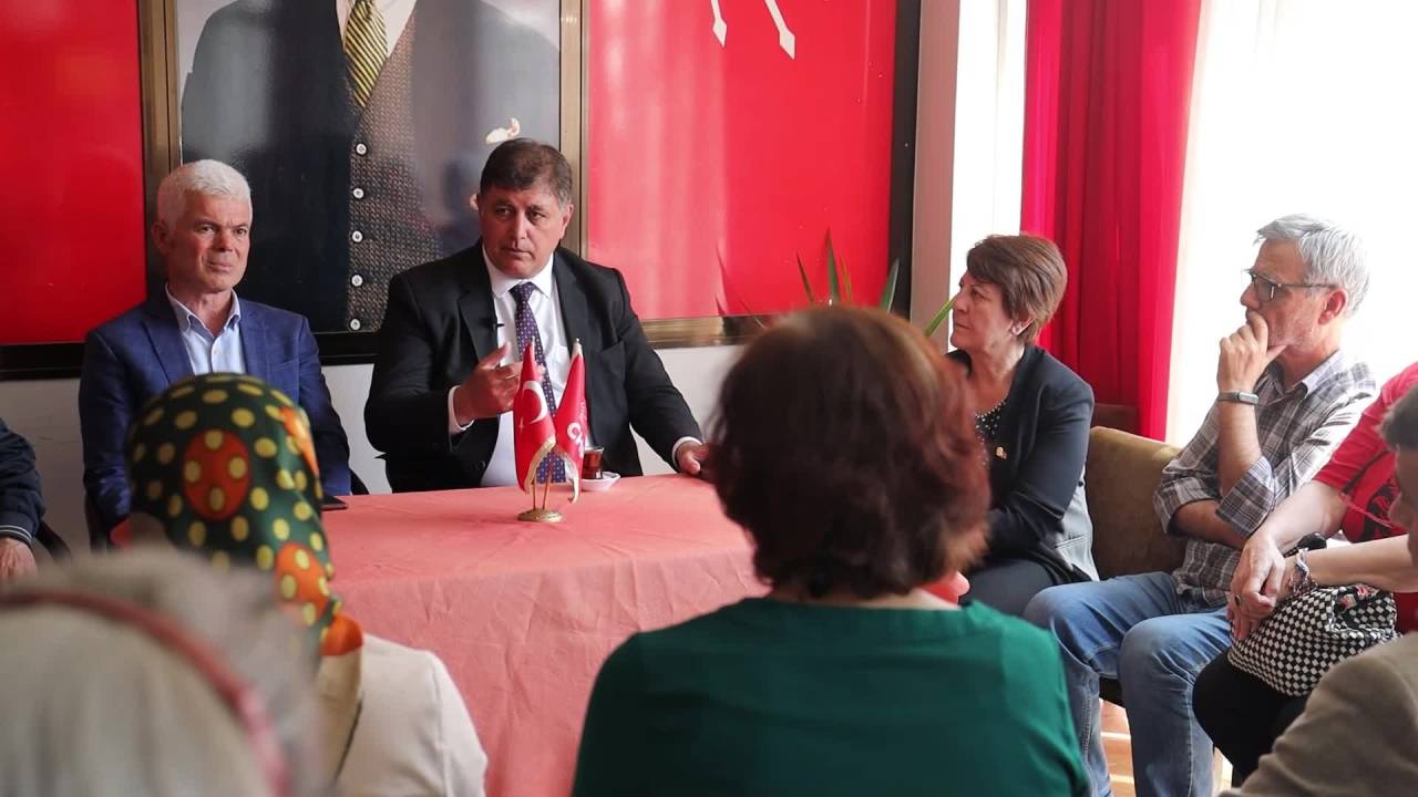 Karşıyaka Belediye Başkanı Tugay, Seçim Çalışmalarına Bergama’da Devam Etti