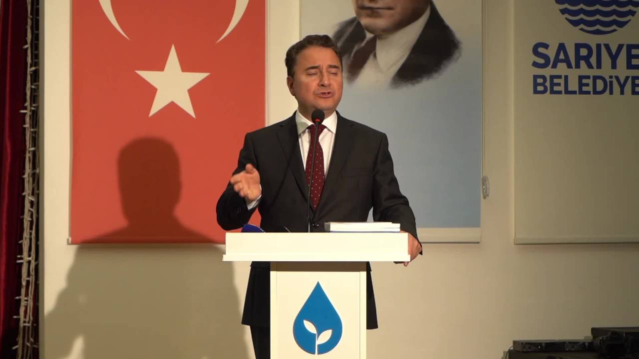 Ali Babacan: “Kılıçdaroğlu’nun Seçimi Alma İhtimalini Çok Yüksek Görüyorum”