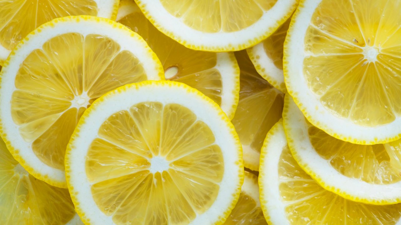 Canan Karatay da öneriyor! Limonlu su içmeniniz için 8 harika neden