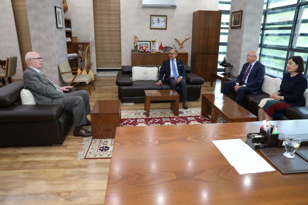 Chp Eskişehir Milletvekillerinden Odunpazarı Belediye Başkanı Kurt’a Ziyaret