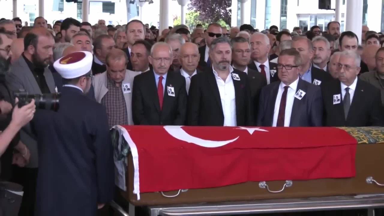 Chp Spor Kurulu Başkanı Kenan Nuhut, Ankara'da Son Yolculuğuna Uğurlandı
