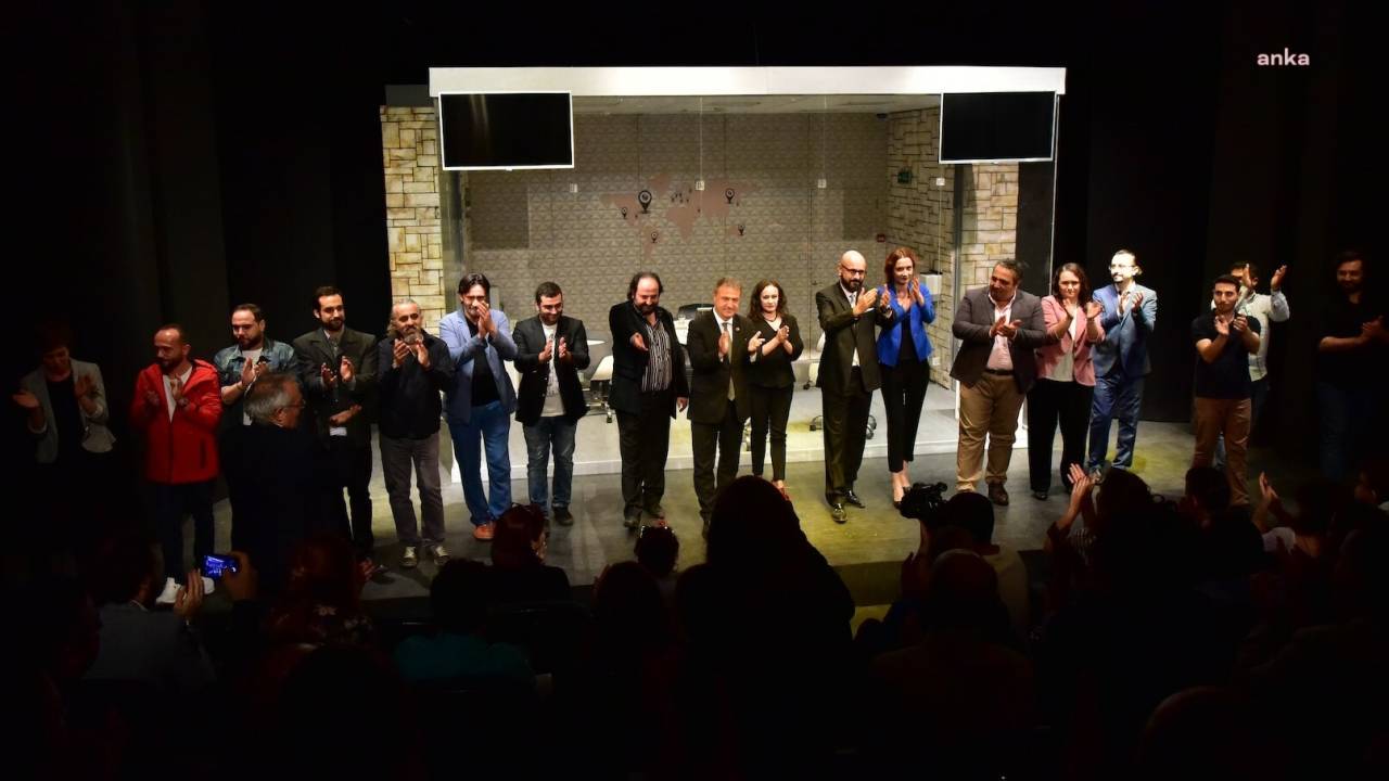 Yılın Tiyatro Oyunu Bornova Belediyesi Şehir Tiyatrosu’nun