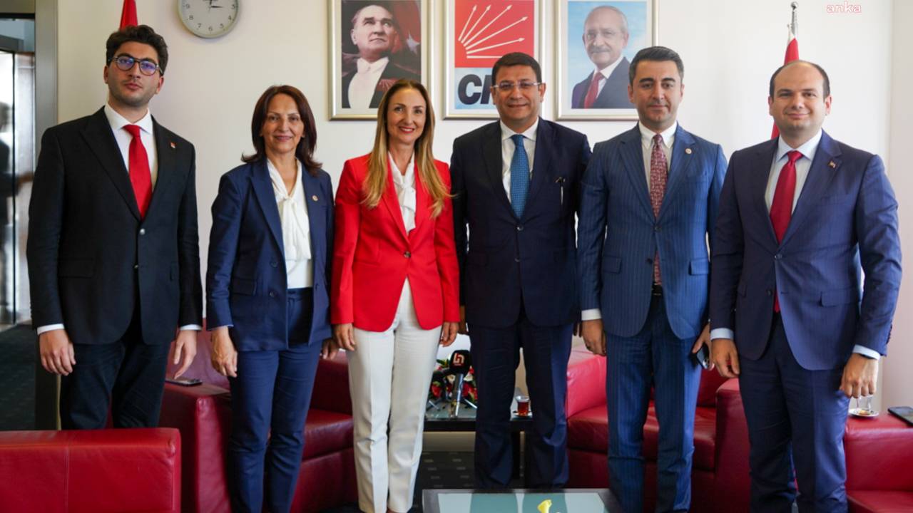 Siyasi Partilerde Bayramlaşma Ziyaretleri… Deva Partisi Heyetleri, 15 Partiyle Bayramlaştı