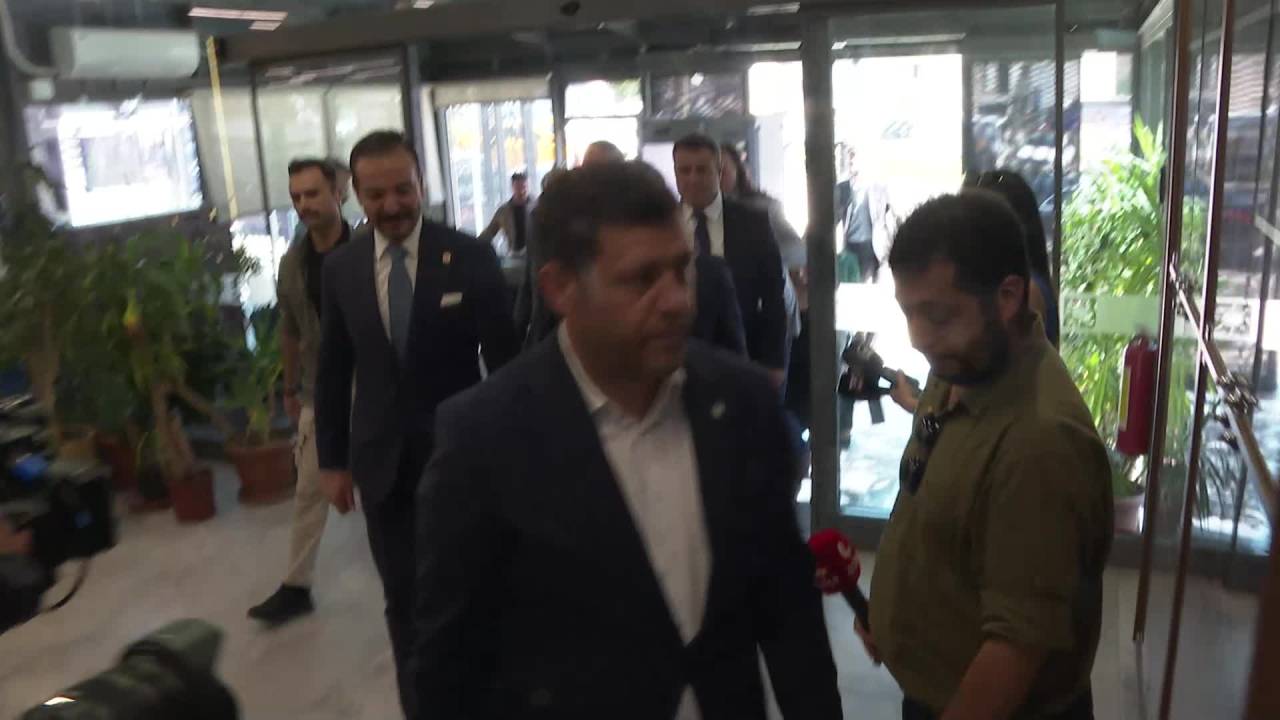 İyi Parti Genel Başkanı Akşener, Gelecek Partisi Genel Başkanı Davutoğlu İle Görüştü