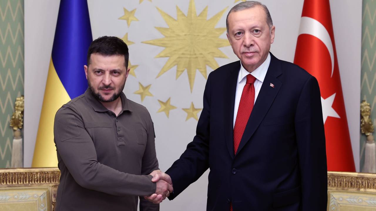Ukrayna Devlet Başkanı Zelenskı İstanbul’da... Erdoğan-zelenskı Görüşmesi Başladı