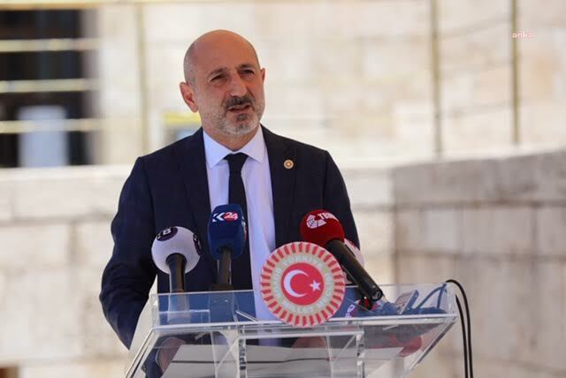 Ali Öztunç’tan 'Kur Korumalı Mevduat' Tepkisi: “Halkın Sırtındaki Enflasyon Kamburu Büyüdükçe Büyüyecek”