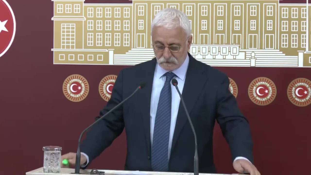 Hakkı Saruhan Oluç: “Kopenhag Kriterlerini Yerine Getirin Derken ‘Kayyum Atayın’ Mı Dedi Ab Size”