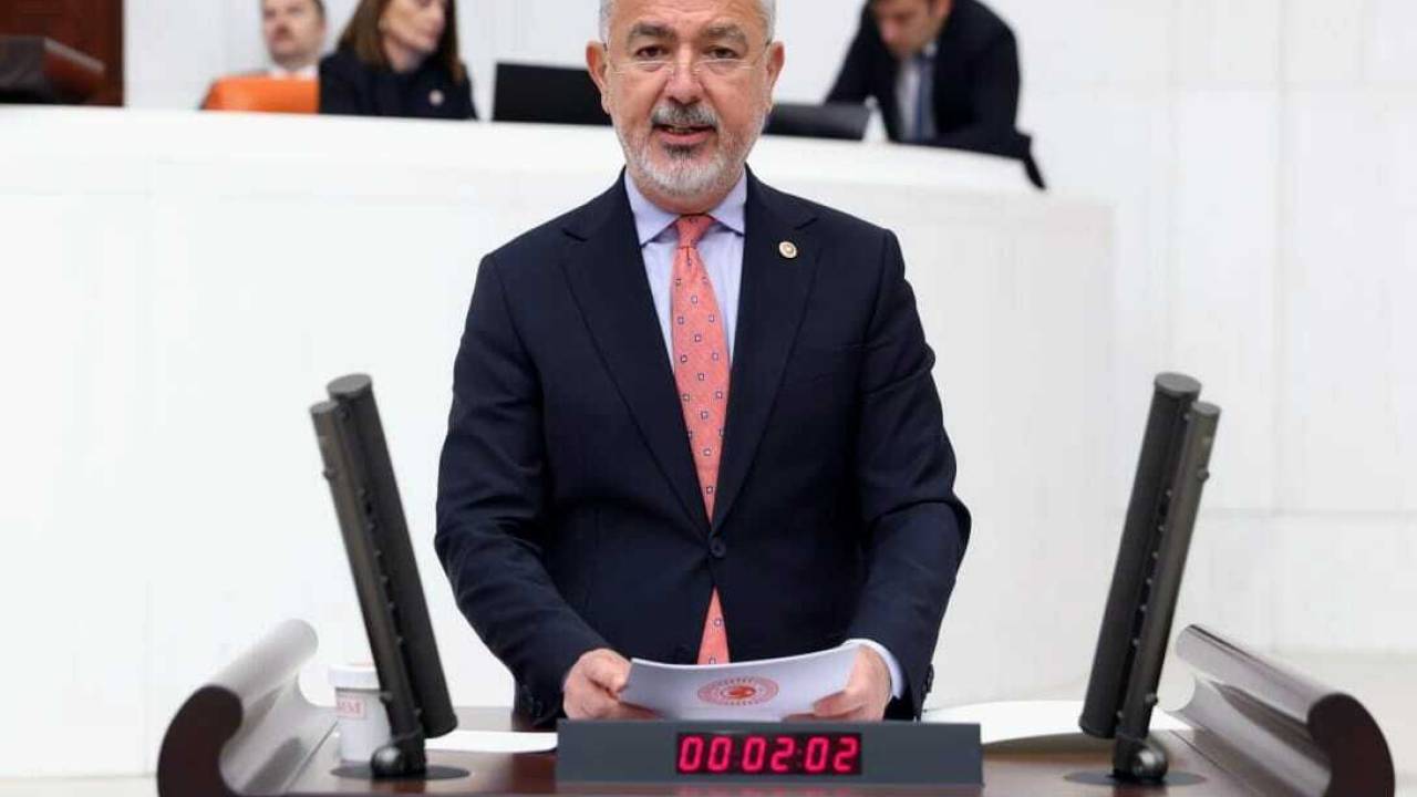 Cumhur Uzun: "Bakan Şimşek'in Amacı Kaynak Yaratmak İse Tasarrufa Saray'dan Başlamalı"