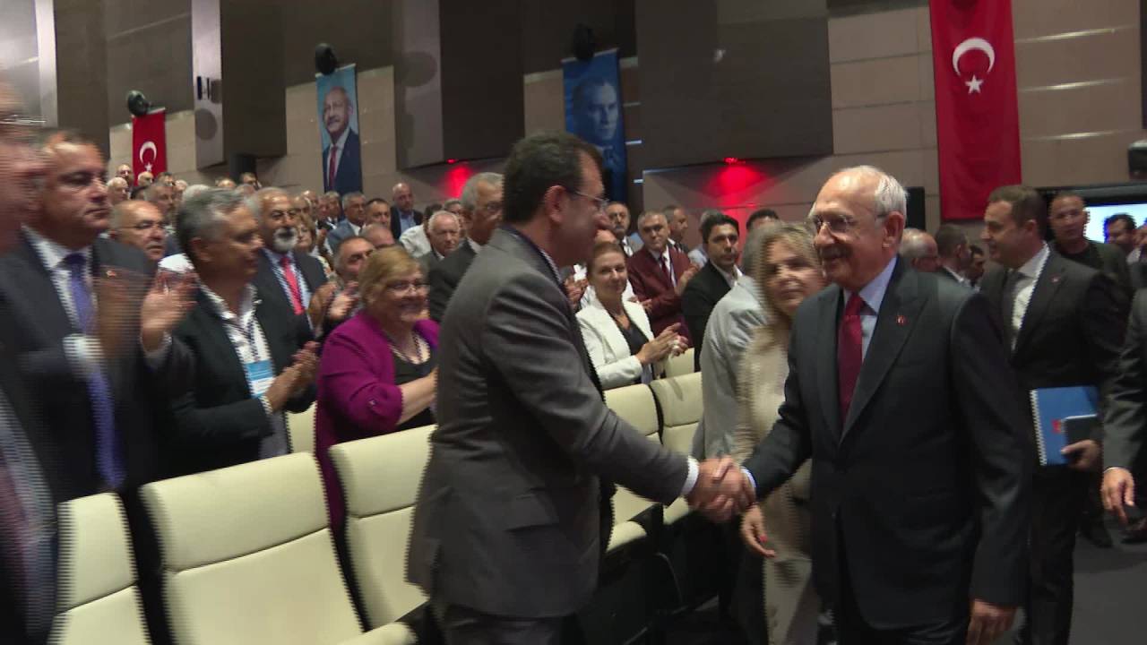 Chp Lideri Kılıçdaroğlu, Belediye Başkanları Toplantısına Başkanlık Etti