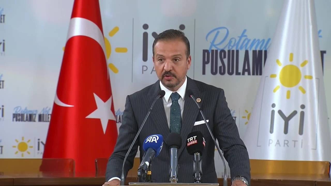 Kürşad Zorlu: “Yerel Seçimlerin, Farklı İşbirliklerine Açık Olan Bir Yapılanması Var”